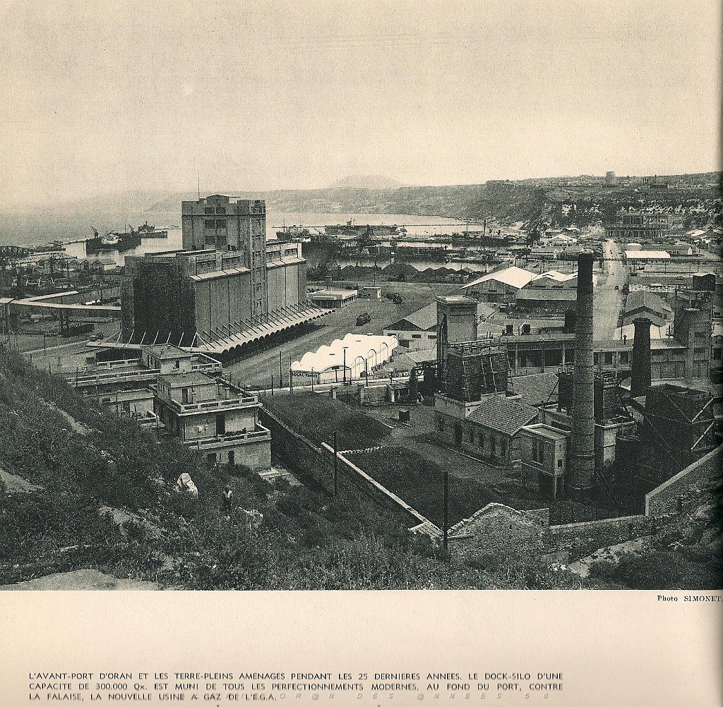 Oran, l'avant-port en 1950.JPG
